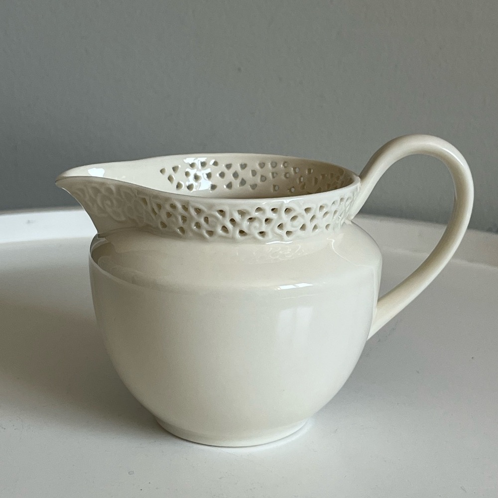 Vintage I. Godinger & Co Cream Lace Creamer